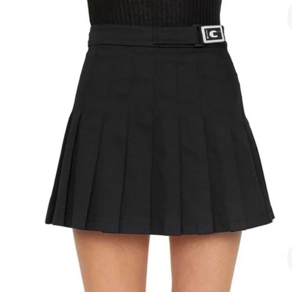 Danielle Guizio Black Skater Skirt - Picture 2 of 6